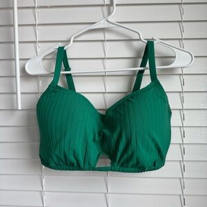 36DD Shade & Shore Ribbed Green Bikini Top with Adjustable Straps and Band